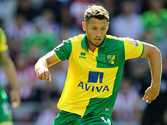 Wes Hoolahan helped set up a g...